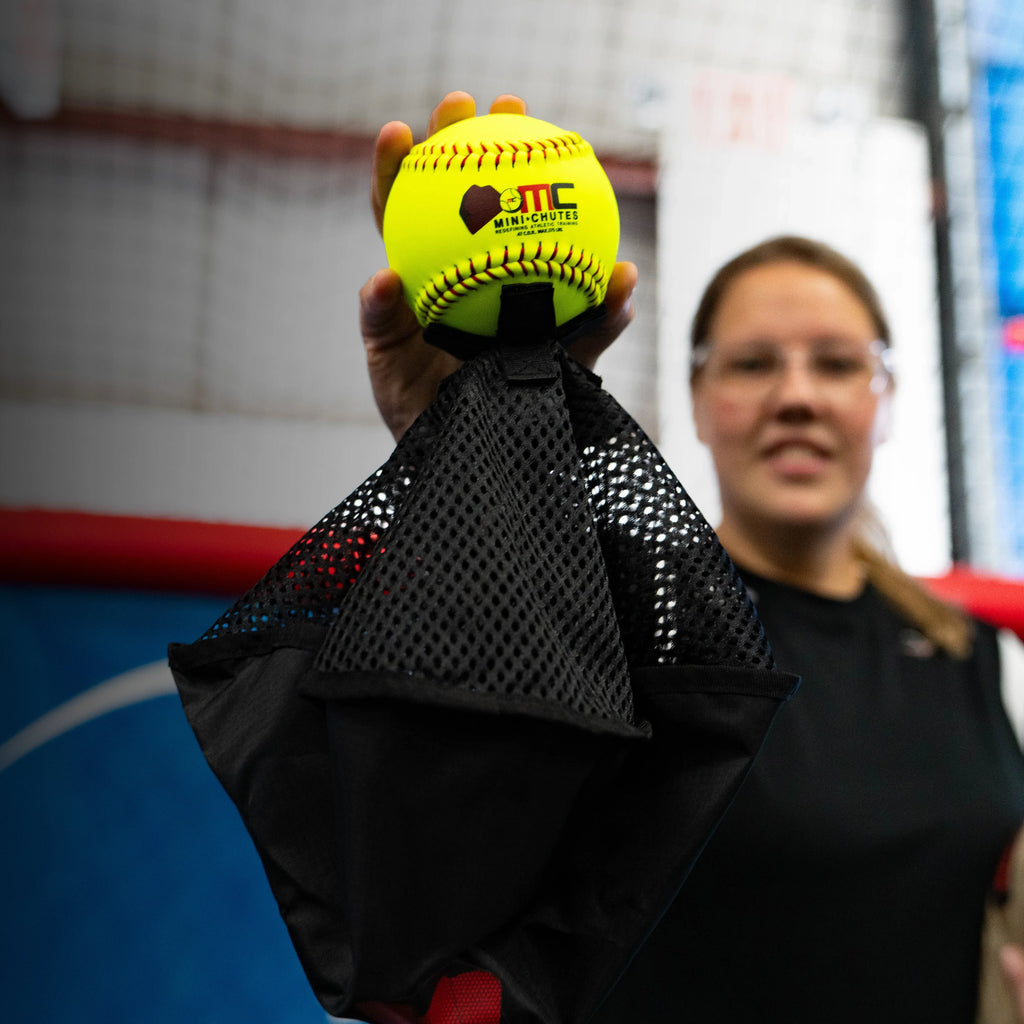 Training Softball - Mini-Chutes Resistance Ball