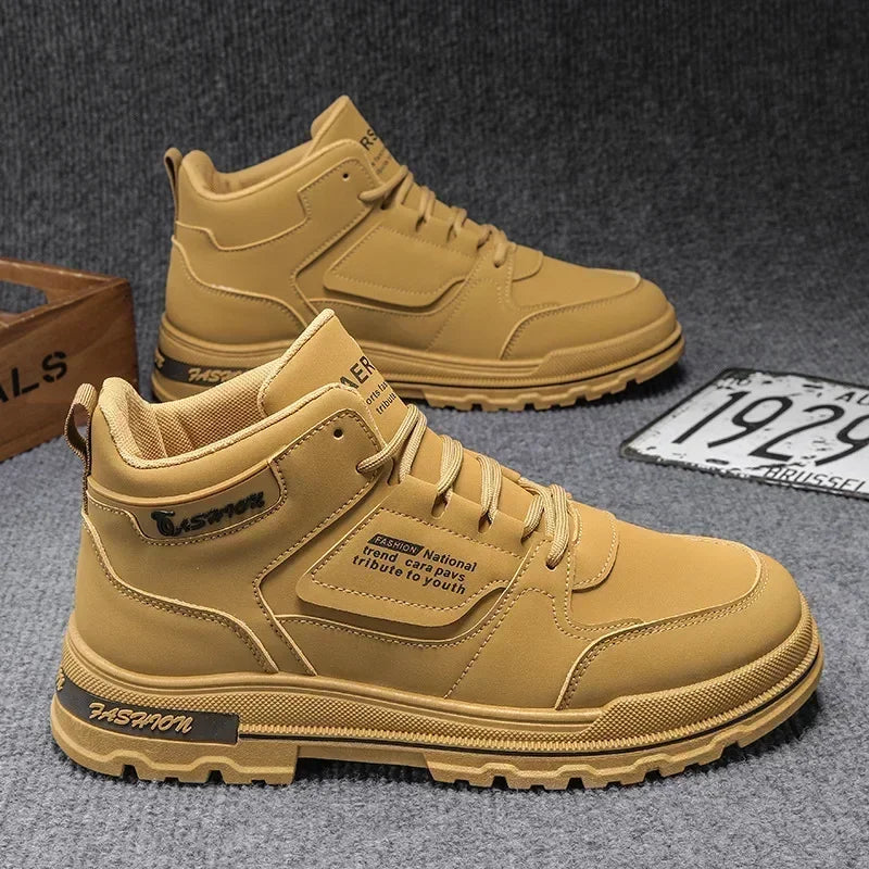 Men's Outdoor Boots - High-Top Lace-Up Design