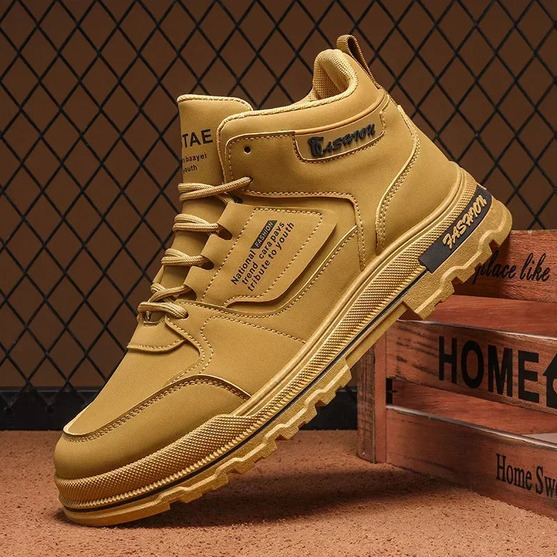 Men's Outdoor Boots - High-Top Lace-Up Design