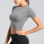 Seamless Crop Top – Fitness Training Style