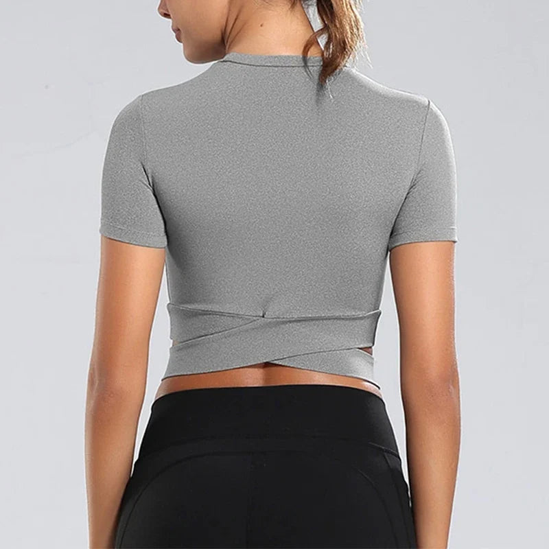 Seamless Crop Top – Fitness Training Style