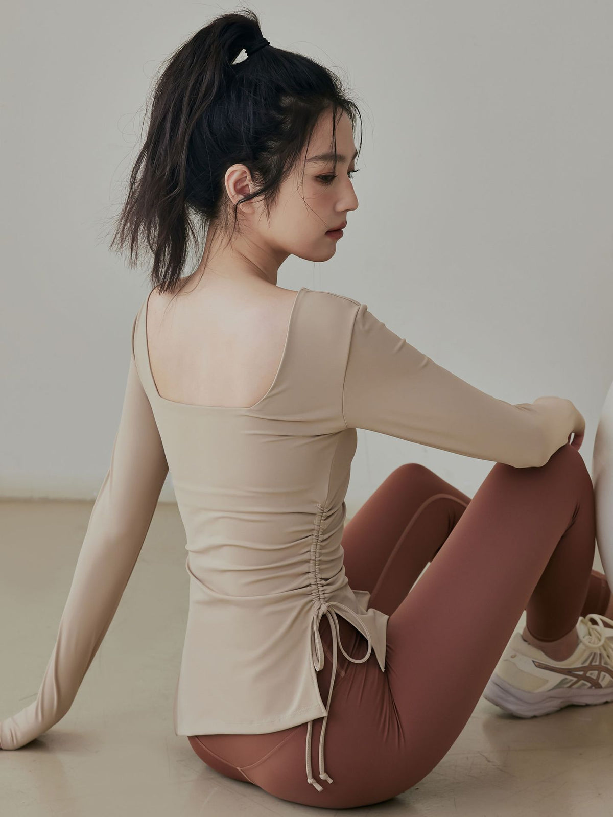 Women's Training Top - Long-Sleeve Drawstring Shirt