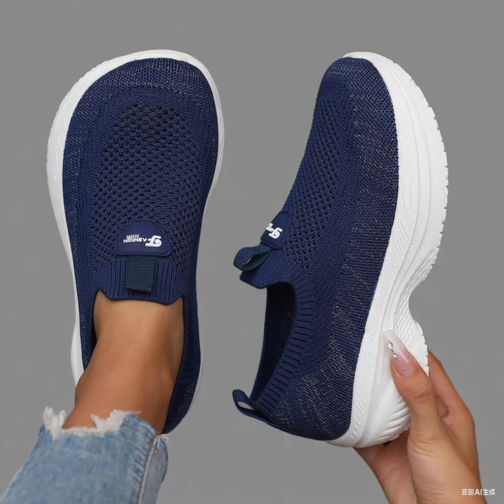 Women's Mesh Shoes - Wide-Toe Lace-Up Pair