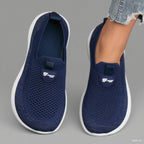 Women's Mesh Shoes - Wide-Toe Lace-Up Pair