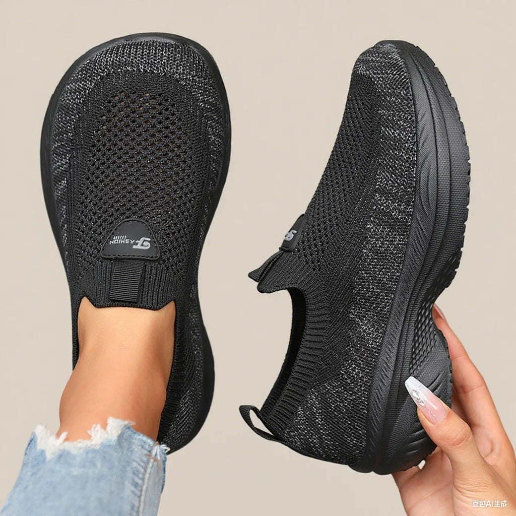 Women's Mesh Shoes - Wide-Toe Lace-Up Pair