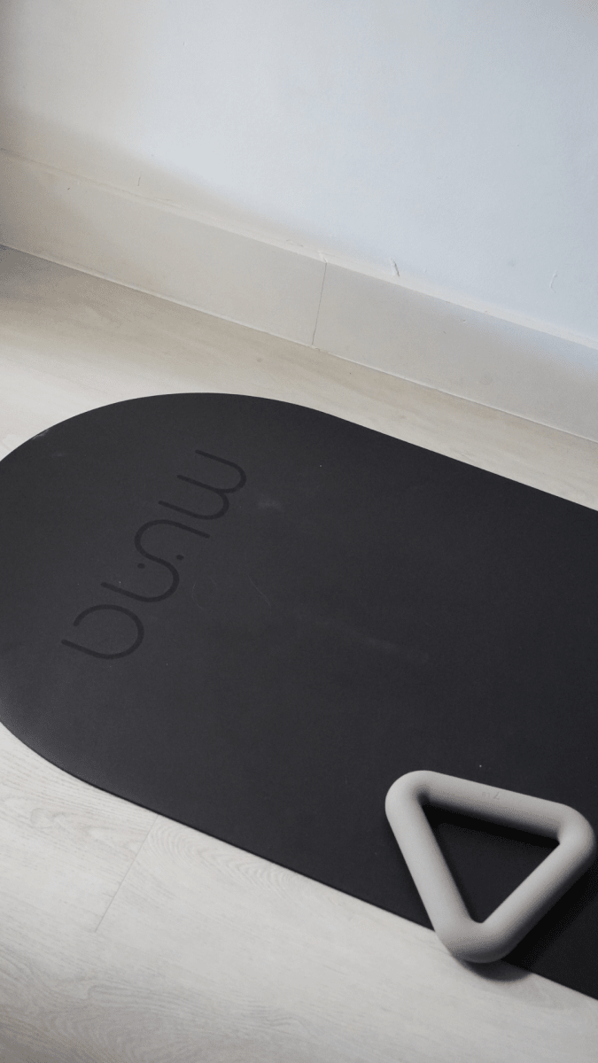 Oval Yoga MatMuna WellnessSports & Fitness > Yoga & PilatesEstaliosFitOVAL-YOGA-MAT-BLACK